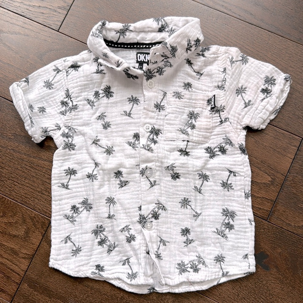 *LIKE NEW* DKNY Toddler Boys Charming White Button Down Palm Tree Shirt - 2T